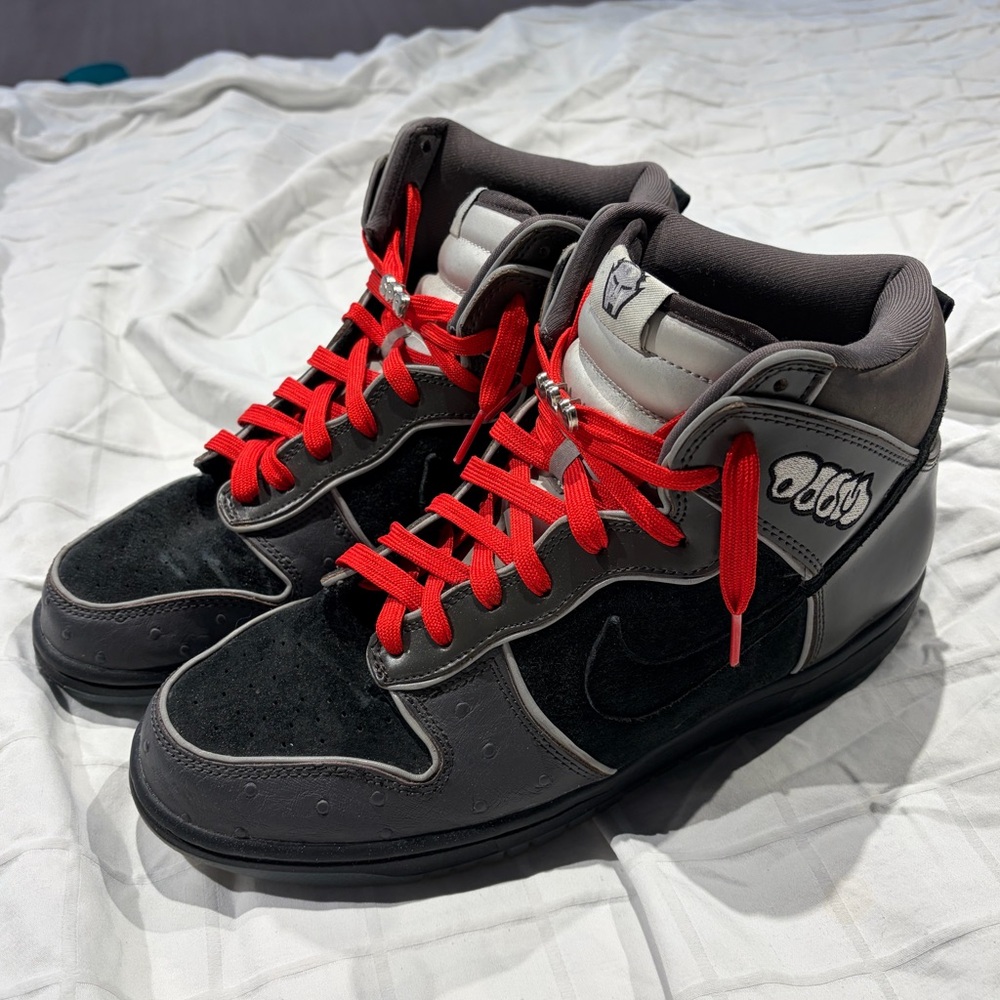 Nike MF DOOM Dunks S/12 - Picture 1 of 13